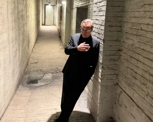 6989608F-39EF-4093-9166-D334C81BEA54